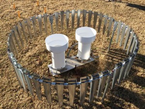 2015-12-22.No02.AgBlog.dual rain gauge